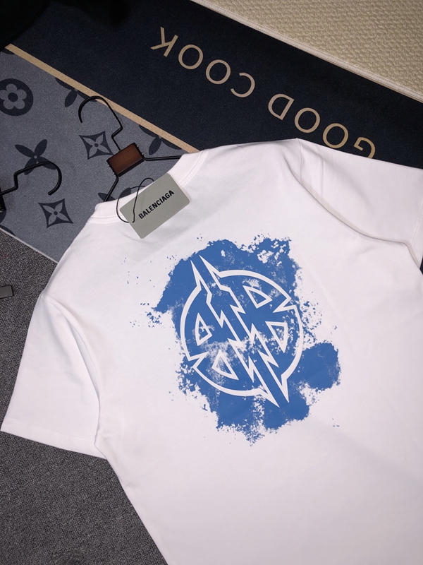 ブランドTシャツ全体デザイン